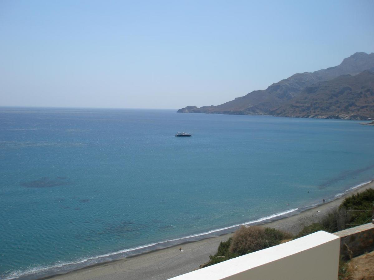 Villa Petrino Tsoútsouros Екстериор снимка
