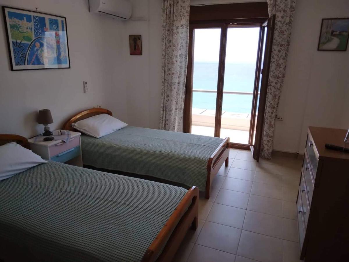 Villa Petrino Tsoútsouros Екстериор снимка