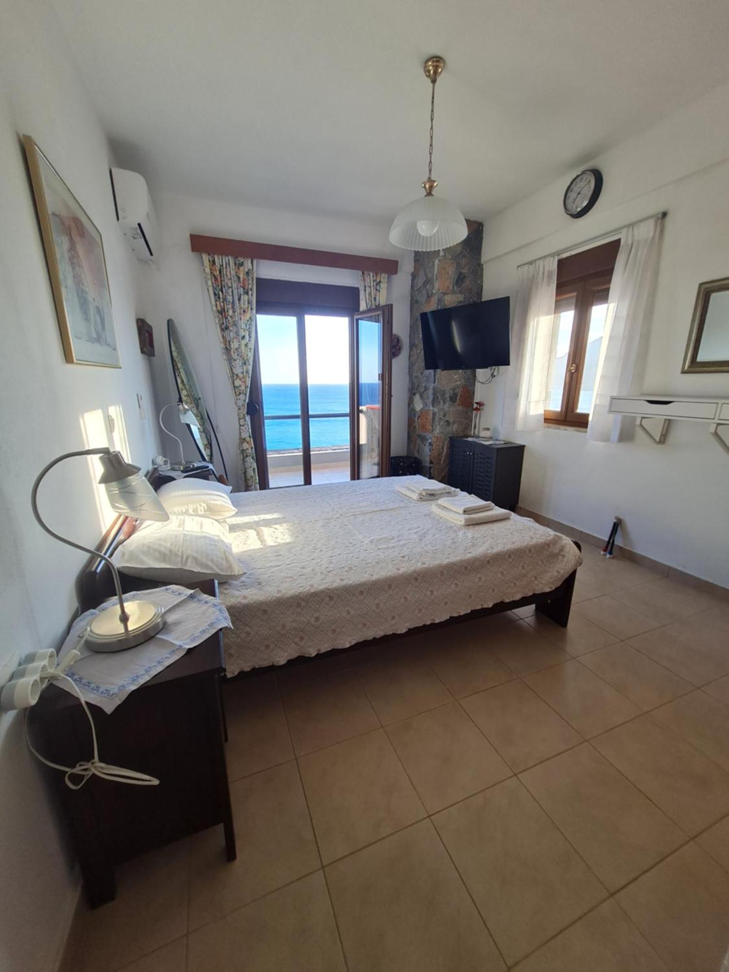 Villa Petrino Tsoútsouros Екстериор снимка